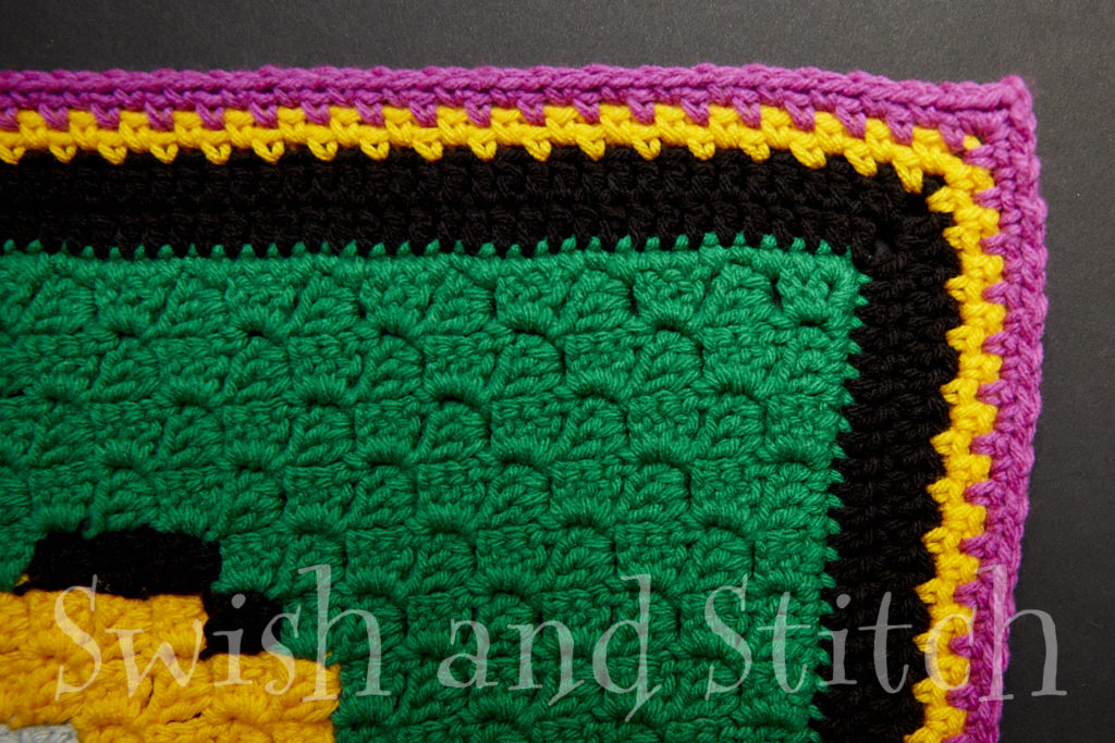 altered corner space stitches to allow the corner to lie flat