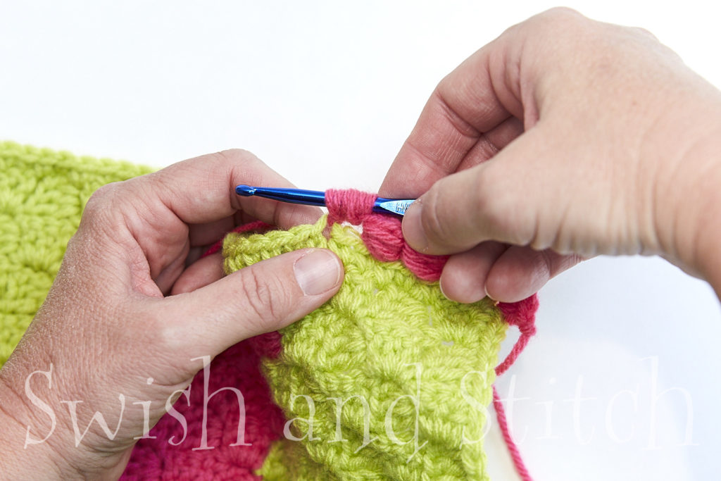 Crochet Puff Border Stitch Tutorial joining with slip stitch