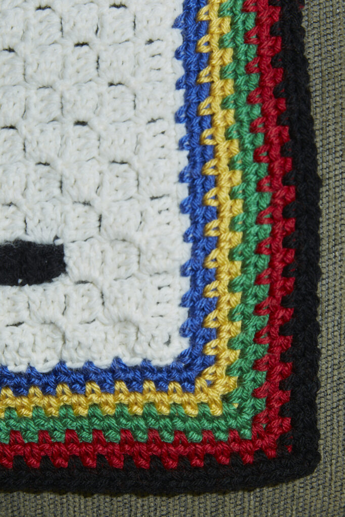Closeup of moss stitch border