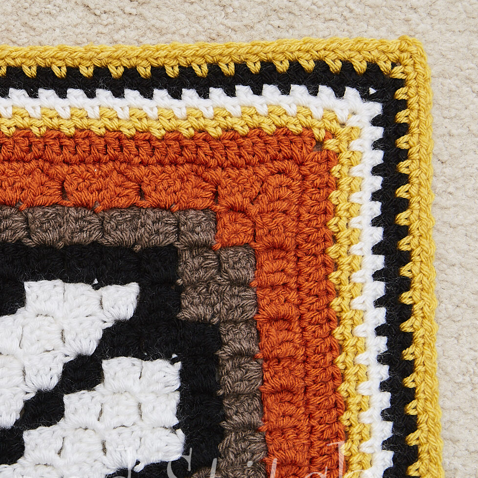 Moss stitch border